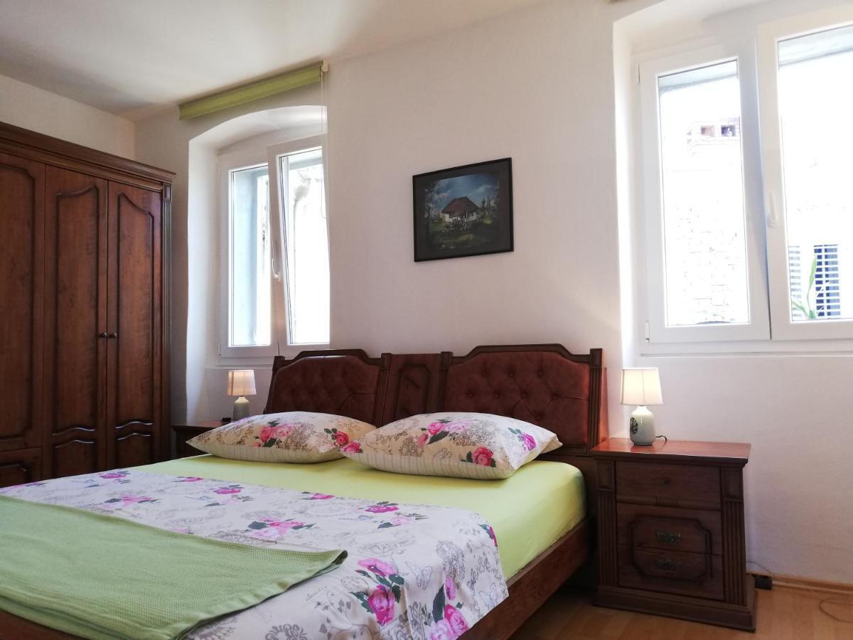 Apartment R&M Pula Bagian luar foto